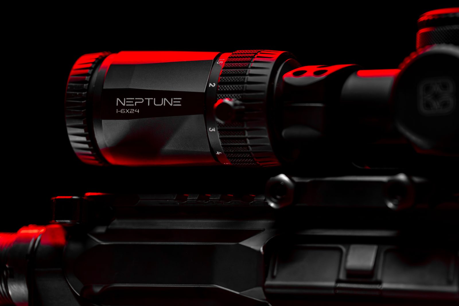 Neptune 1-6x LPVO close-up with red rim lighting